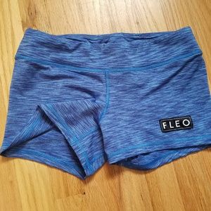Like new Heather Blue Fleo 3.25 Medium